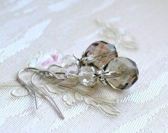 Wedding earrings Grey earrings Light grey bridesmaid jewelry Grey Bridesmaid earrings Bridesmaid Gift Light grey wedding