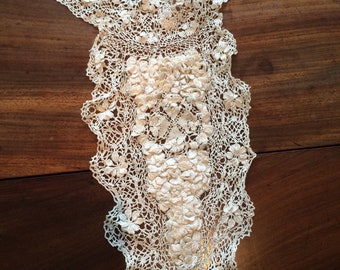 Edwardian maltese silk lace modesty front/collar. 13 ins collar.,strong. Cream