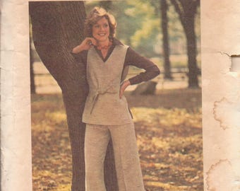 Vintage Womens Sewing Pattern, V Neck Sleeveless Top with Belt and Elastic Waist Pants, Size 12, Bust 34 Inches