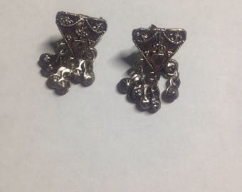 Silver dangling earrings