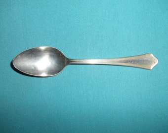 One (1), 6", Silver Plated, Teaspoon, from Oneida, in the, 1917 Vernon-Ashley Pattern.