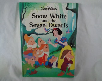 Vintage 1989 Walt Disney Snow White and the Seven Dwarfs book