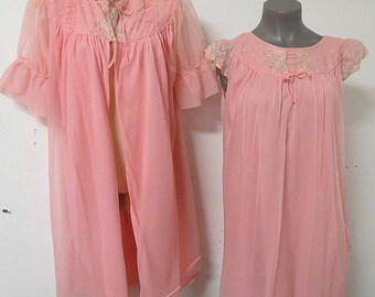 Nylon Chiffon Pink Pegnior Nightgown Robe Canadian Miss M #121