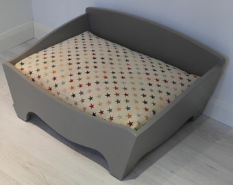 Medium Box Bed with Cushion