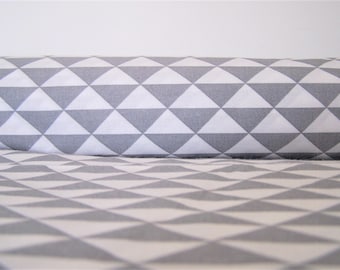 Coupon 2 colours, patterns triangles 55 X 38 cm, fabric cotton