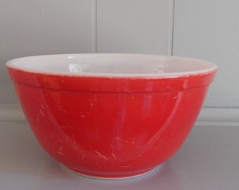 402 Red Primary Color PYREX Mixing Bowl