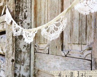 Crocheted Doily Garland - Farmhouse Banner - Farmhouse chic Doily Banner - Doily Garland - Farmhouse Style Banner - Farmhouse Decor - Banner