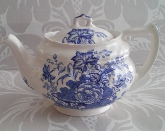 Vintage Royal Doulton England China Teapot with Lid "The Kirkwood" Blue and White Porcelain D6314