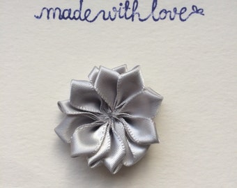 Lapel Flower, Grey Lapel Pin, Mens Lapel Flower, Flower Lapel Pin, Stick Pin, Tie Tack, ivory Flower, Boutonniere