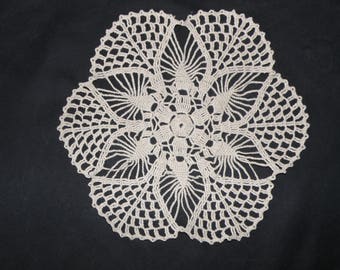Handmade linen doily new 10,63 inches