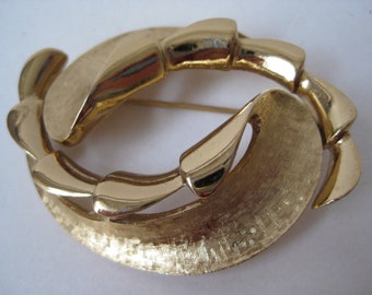 Gold Modern Leaves Brooch Vintage Pin