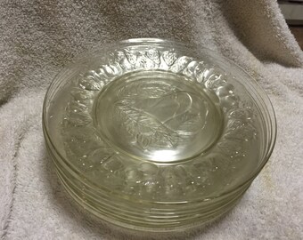 Set of 8 8" salad plates Peach/strawberry fruit pattern pressed glass