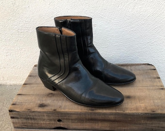 70s 80s Black Leather Chelsea Beetle Ankle Dress Boots Mens by Stacy Adams Size 8.5, Ladies 10.5