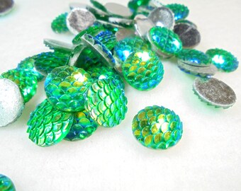 10 cabochons 12 mm fish scales