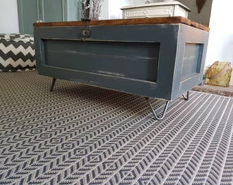 Industrial trunk coffee table