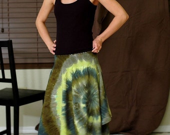 Tie Dye Hankie Hem Skirt in Green Swirl