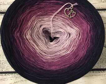 Iris Gradient Yarn Cake