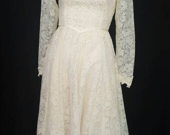 Vintage 70s Off White GUNNE SAX Boho Wedding Peasant Long Dress Floral Lace Nylon Rayon USA Sz. 5