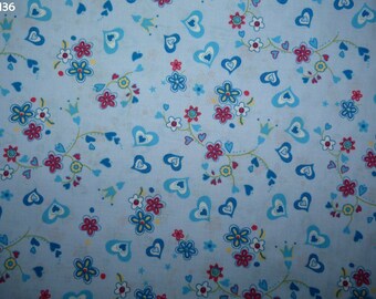 Fabric Z136 hearts and flowers on blue coupon 35x50cm