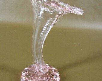 Vintage pink pressed glass trumpet flower vase 4.75 inches