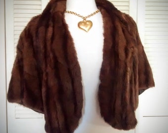 Vintage Fur Capelet from 1950’s / Dark Brown Fur Cape / Wedding Fur / Bridal Wrap / Fur Shrug / Fur Shawl