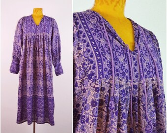 Riha Indian Dress // vintage 70s floral cotton dress Boho dress 1970s Deadstock INDIA festival dress Bohemian hippie gypsy dress One Size