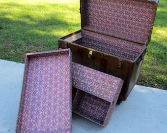 Large 1920's vintage steamer trunk with compartments / trunk / luggage / suitcase / antique traveling trunk / 1920's