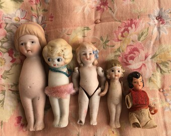 5 Little Porcelain Misfit Dolls Who Need Some Love