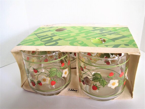 Strawberry Drinking Glasses, Set of 4, Libbey Glasses, Strawberry Fields , NOS Original Package, 60's Design, 10 Ounce Glasses