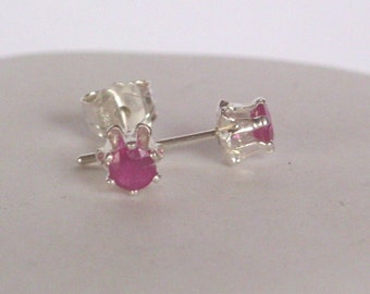Ruby gesmtone Earrings - Ruby Gemstone Stud Earrings Post - Sterling silver