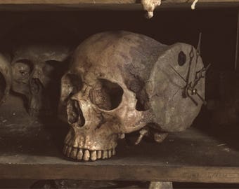 Human Skull Clock