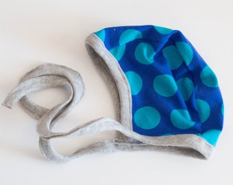 aqua blue polka dot pilot hat. newborn hat. infant beanie. Baby hat with ties. Baby pilot hat. NB-18 month modern cap