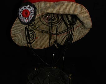 Red cotton/polyester Tulip shape winter hat.