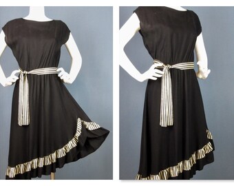 Vintage 1970s Asymmetric Hem Black / White Dress, Sz M