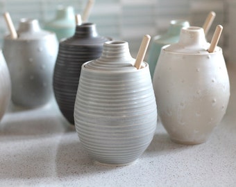 Pottery Honey Pot - Grooved Soft Gray Ceramic Pot