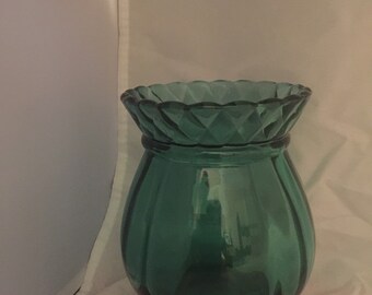 Beautiful bluegreen Fenton vase.