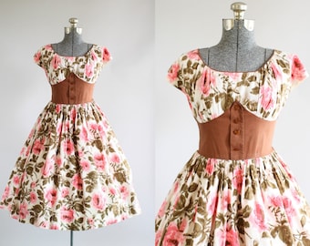Vintage 1950s Dress / 50s Cotton Dress / California Cottons Pink and Brown Rose Print Dress S/M
