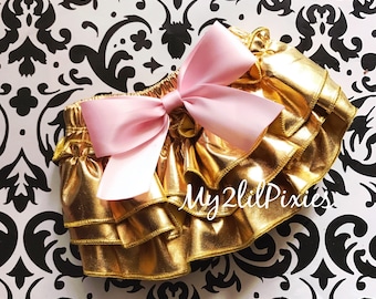 Gold Baby Bloomer , Metallic Gold Ruffle Bloomer, Gold bloomer with Pink Satin Bow, gold diaper cover, ruffle bloomer, newborn, infant