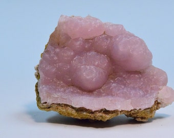 SMITHSONITE Mineral PINK Specimen Choix Sinaloa Mexico 220 grams MIN3