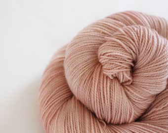 Dusty Rose - Magpie - 75/20/5 superwash merino/ nylon/ gold stellina sock yarn