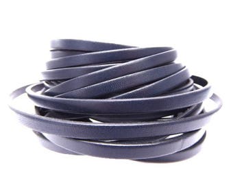Leather strap, Navy Blue, 5 mm sold by 20 cm