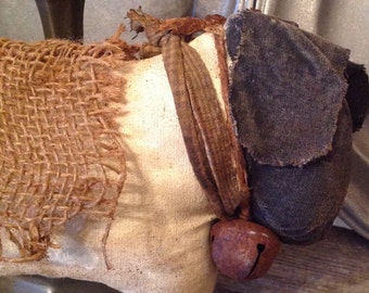 Primitive Folk Art Distressed and Aged Bessie Sheep