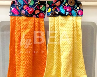 hanging towels hanging kitchen towels bake kitchen towels pie donuts - Bakers Gonna Bake Kitchen Redwork Embroidery Designs hanging towels hanging kitchen towels bake kitchen towels pie donuts - Bakers Gonna Bake Kitchen Redwork Embroidery Designs