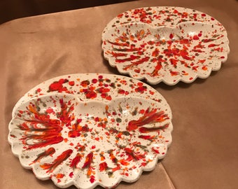 Set of 2 Vintage 1970s Ceramic Splatter Drip Speckled Snack Trays Dishes Ashtrays. Orange, Red and Avocado.