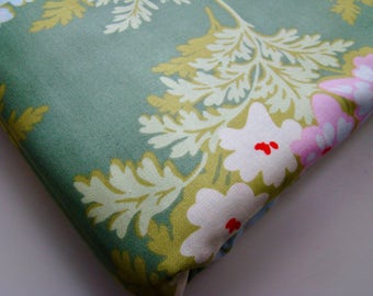 Heather Bailey Nicey Jane Picnic Bouquet Moss Green HB-18 Fabric OOP Half Yard Very Hard to Find Rare