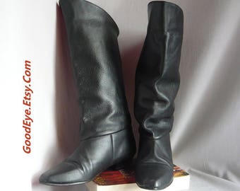 Vintage Black Leather Slouch Boots / size 6 .5 M Eur 37 UK 4 / Flat Heel Pixie Pirate Cuff Slouchy Knee