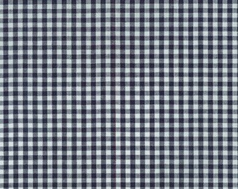 Navy 1/8" Plaid Cotton, Carolina Gingham, Blue Scarf Fabric, Navy White Quilting fabric, Apparel Fabric,Plaid cotton Scarf,Robert Kaufman