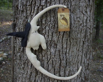 OOAK Primitive Halloween Folk Art Hanging Witch in the Moon - Door Charmer - POPPYWISE - Haguild
