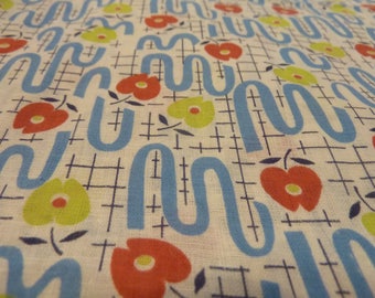 4 Yards Vintage Fabric Mid Century Apple Kitchen Retro Mod (#1094)