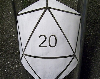 D20 die dice etched pint glass tumbler